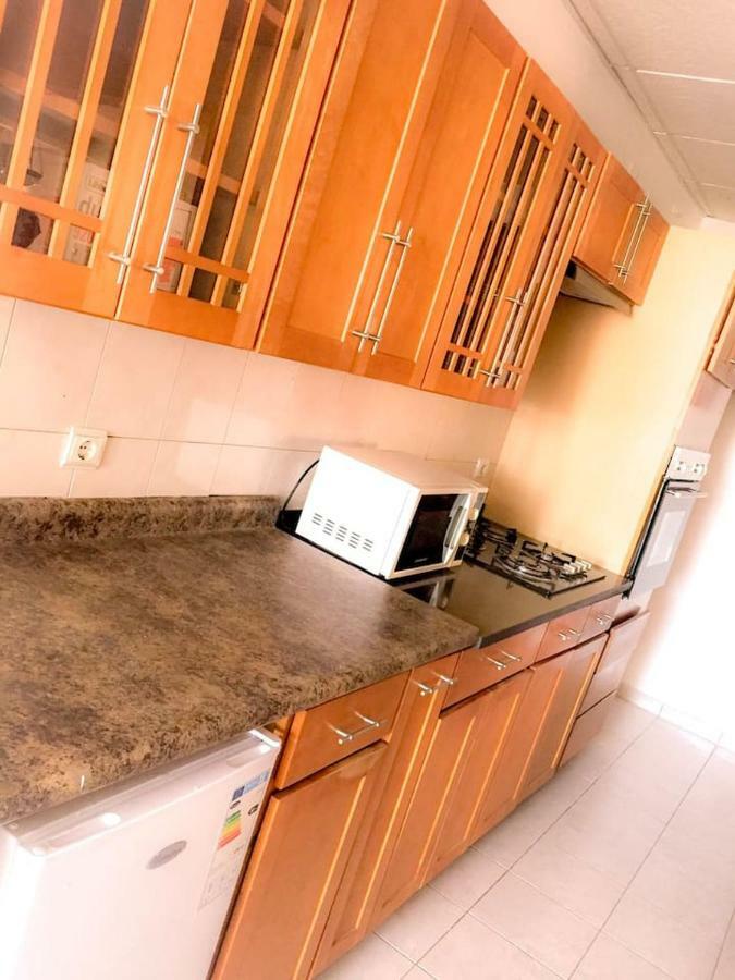 Fully Equipped 3-Bedroom Apt In Downtown Praia Eksteriør billede